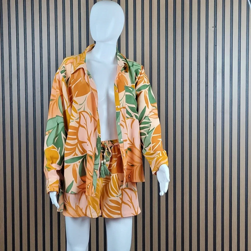 True Destinations Tropical Piece Womens Large Orange Green Rayon Shirt & Shorts